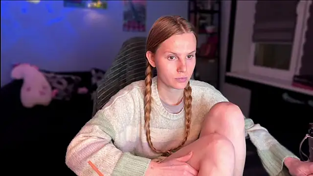 Snapshot of Chanel_Gill chatting on December 21, 2025, 9:33 pm Chanel Gill online show from December 21, 2025, 9:33 pm