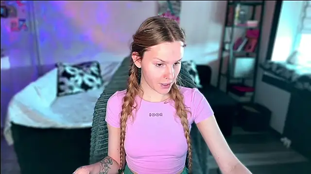 Snapshot of Chanel_Gill chatting on February 22, 2026, 10:58 am Chanel Gill online show from February 22, 2026, 10:58 am