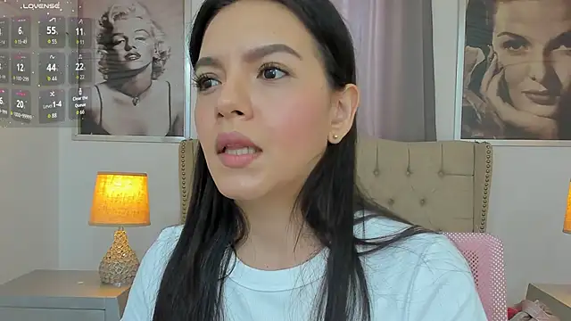 Snapshot of Beautyari_ chatting on May 12, 2026, 12:13 pm Beautyari online show from May 12, 2026, 12:13 pm