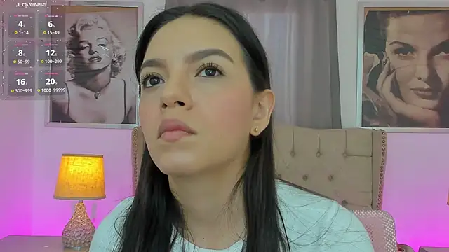 Snapshot of Beautyari_ chatting on May 15, 2026, 12:12 pm Beautyari online show from May 15, 2026, 12:12 pm