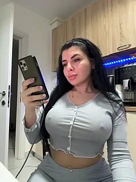 Snapshot of Scarlett-Dream chatting on February 23, 2026, 7:39 am Scarlett-Dream online show from February 23, 2026, 7:39 am