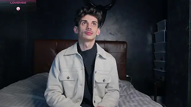 Snapshot of DanielCrush1 chatting on January 6, 2026, 7:06 pm DanielCrush1 online show from January 6, 2026, 7:06 pm