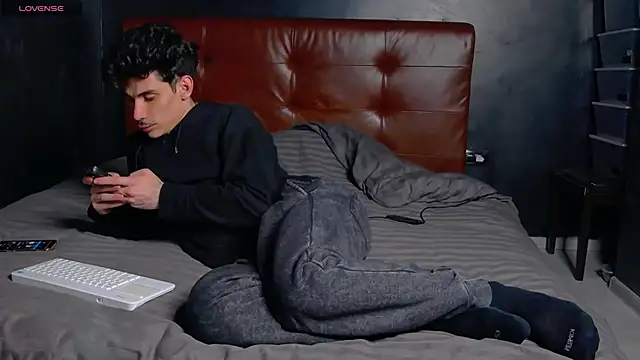 DanielCrush1 online show from May 19, 2026, 8:37 pm
