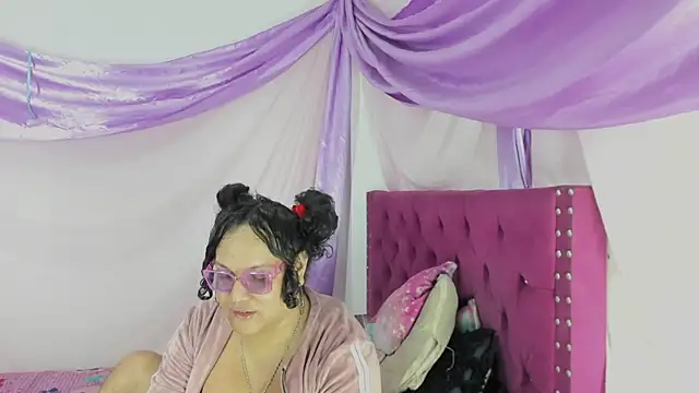 sirenadirtysexxx online show from September 19, 2025, 7:36 pm