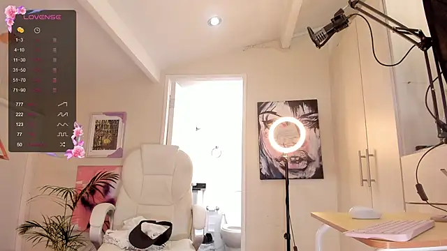 catalinasaiz online show from February 6, 2025, 2:04 pm