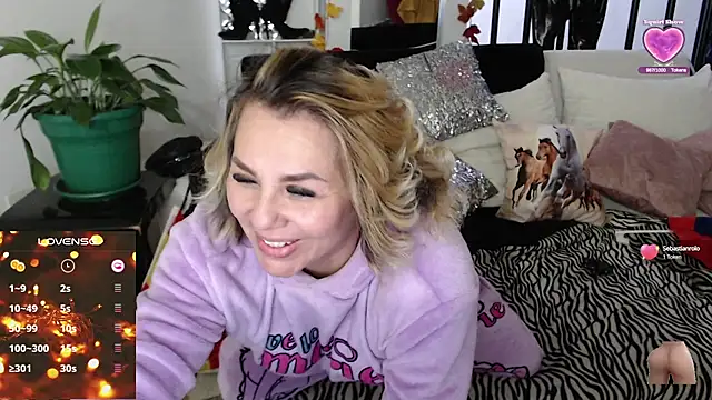 Myrnasexxx online show from February 9, 2025, 11:25 am