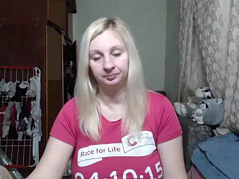 Snapshot of BustyBlond chatting on January 14, 2025, 4:08 pm BustyBlond online show from January 14, 2025, 4:08 pm