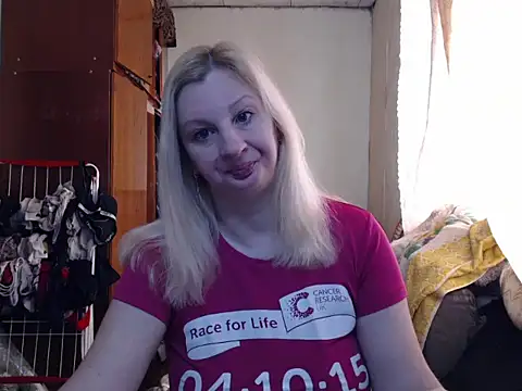 Snapshot of BustyBlond chatting on February 10, 2025, 5:58 am BustyBlond online show from February 10, 2025, 5:58 am