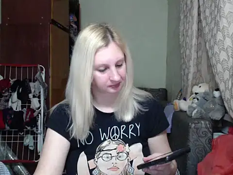 Snapshot of BustyBlond chatting on February 27, 2025, 5:04 pm BustyBlond online show from February 27, 2025, 5:04 pm