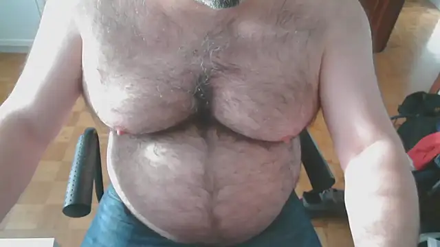 mikeyhotbear online show from February 25, 2026, 5:00 pm