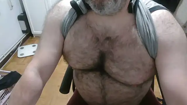 mikeyhotbear online show from May 26, 2026, 4:30 am