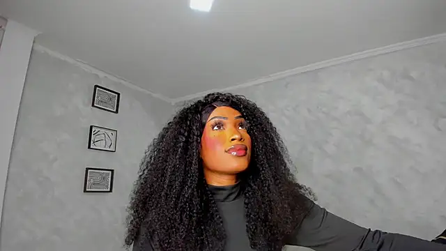 Snapshot of Emattaylor chatting on January 13, 2026, 11:59 am Emattaylor online show from January 13, 2026, 11:59 am