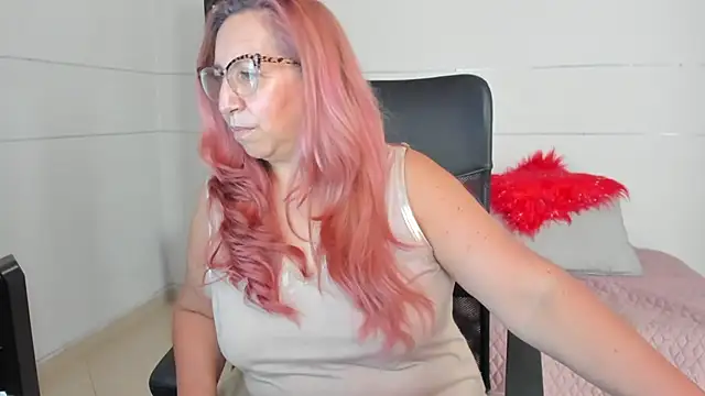 Snapshot of vaalery_sweet chatting on December 13, 2024, 6:59 pm vaalery sweet online show from December 13, 2024, 6:59 pm