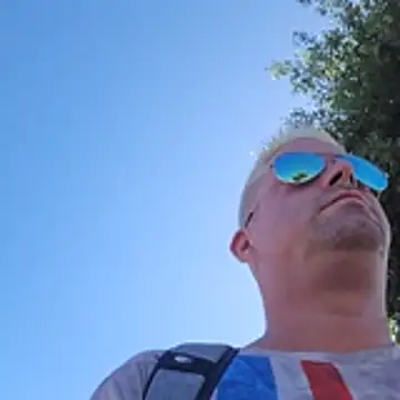 Snapshot of Trucker_Hunter chatting on January 9, 2026, 12:30 pm Trucker Hunter online show from January 9, 2026, 12:30 pm