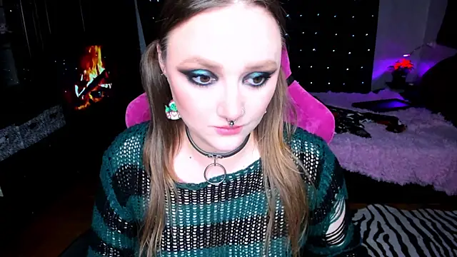 Snapshot of YourDyingBride chatting on December 20, 2024, 10:32 pm YourDyingBride online show from December 20, 2024, 10:32 pm