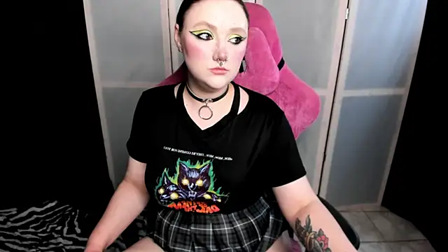 Snapshot of YourDyingBride chatting on October 24, 2025, 1:13 am YourDyingBride online show from October 24, 2025, 1:13 am