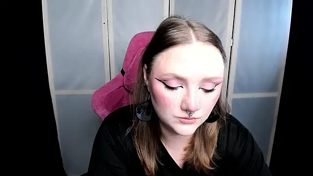 Snapshot of YourDyingBride chatting on October 25, 2025, 12:29 am YourDyingBride online show from October 25, 2025, 12:29 am