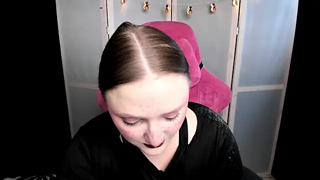 Snapshot of YourDyingBride chatting on October 26, 2025, 1:55 am YourDyingBride online show from October 26, 2025, 1:55 am