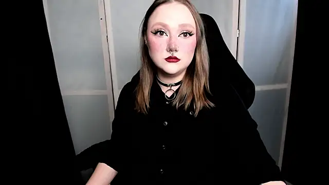 Snapshot of YourDyingBride chatting on November 13, 2025, 7:46 pm YourDyingBride online show from November 13, 2025, 7:46 pm