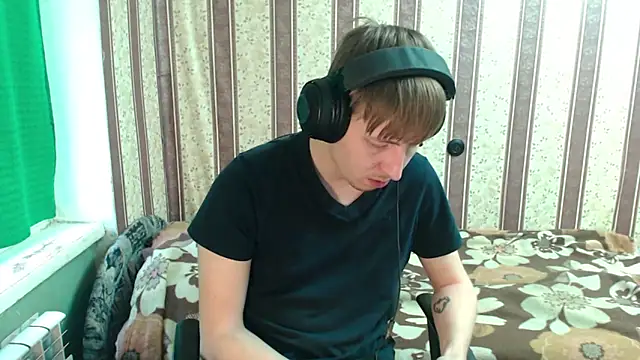 darienlarge online show from October 27, 2025, 11:47 am