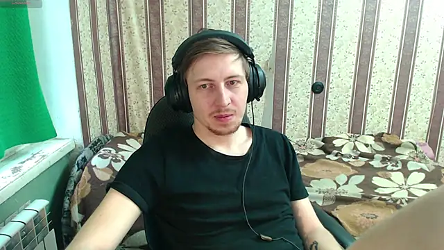 darienlarge online show from November 9, 2025, 10:46 am