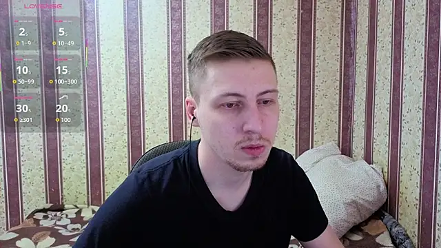 Snapshot of darienlarge chatting on January 9, 2026, 9:23 am darienlarge online show from January 9, 2026, 9:23 am