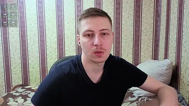 Snapshot of darienlarge chatting on January 14, 2026, 10:43 am darienlarge online show from January 14, 2026, 10:43 am