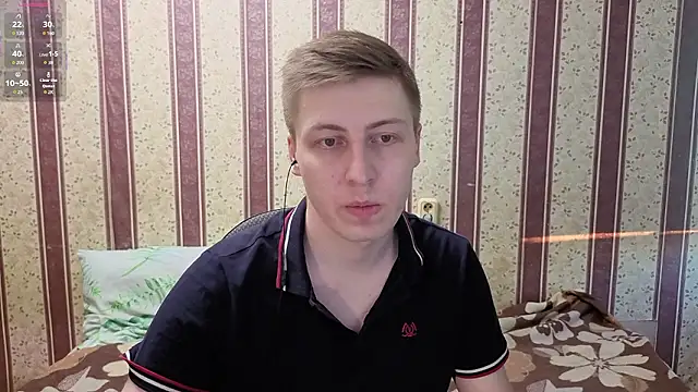 Snapshot of darienlarge chatting on February 5, 2026, 2:00 pm darienlarge online show from February 5, 2026, 2:00 pm