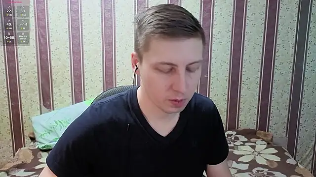 Snapshot of darienlarge chatting on February 7, 2026, 3:05 pm darienlarge online show from February 7, 2026, 3:05 pm