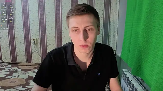 Snapshot of darienlarge chatting on February 15, 2026, 7:54 pm darienlarge online show from February 15, 2026, 7:54 pm