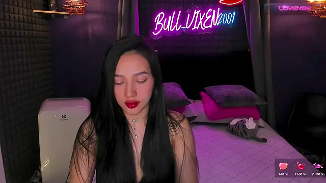 bull vixen2001 online show from October 4, 2025, 11:52 am