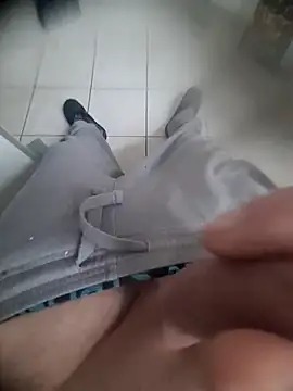 Snapshot of Zauberstab8 chatting on February 10, 2025, 8:20 am Zauberstab8 online show from February 10, 2025, 8:20 am