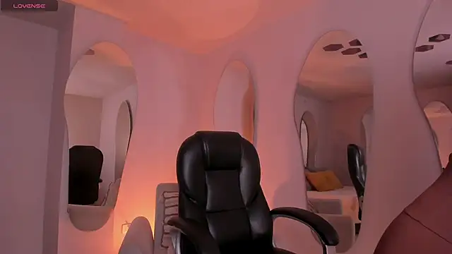 Snapshot of ErikaBenz_ chatting on January 11, 2026, 12:10 pm ErikaBenz online show from January 11, 2026, 12:10 pm