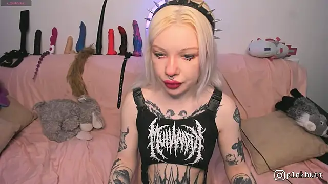 Snapshot of HelenGoat chatting on May 1, 2026, 2:16 am HelenGoat online show from May 1, 2026, 2:16 am