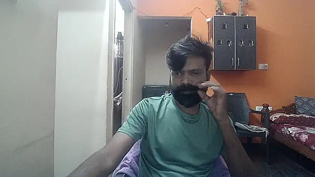 Snapshot of Indiaguy4u chatting on December 13, 2024, 6:21 am Indiaguy4u online show from December 13, 2024, 6:21 am