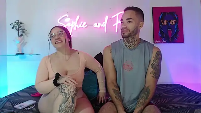 Snapshot of SophieFoxx17 chatting on February 5, 2026, 1:16 pm SophieFoxx17 online show from February 5, 2026, 1:16 pm