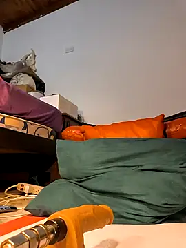 shelby kutter online show from November 3, 2025, 6:09 pm