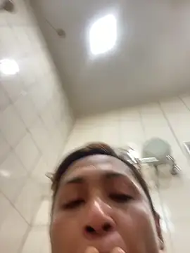 Snapshot of Sanieku chatting on March 17, 2026, 8:39 am Sanieku online show from March 17, 2026, 8:39 am