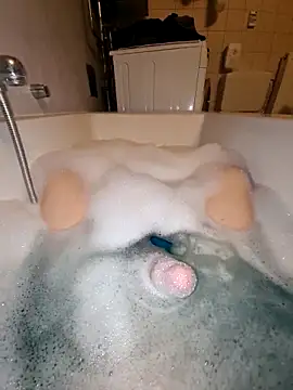 toeloverlive online show from November 25, 2025, 7:36 pm