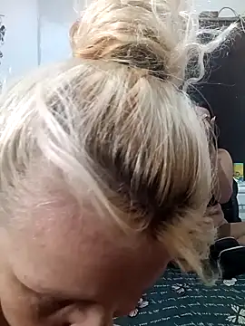 Nicolle Milf online show from September 22, 2025, 6:43 pm