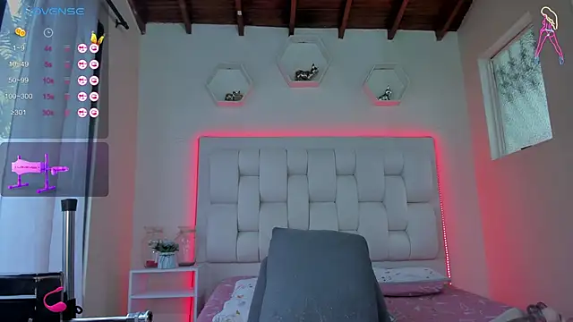 shanakendall online show from February 11, 2025, 4:46 pm