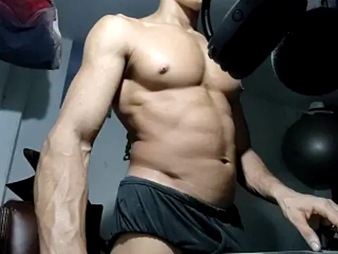 Snapshot of crazylatinguyy chatting on December 4, 2025, 2:54 am crazylatinguyy online show from December 4, 2025, 2:54 am