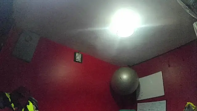 Snapshot of crazylatinguyy chatting on February 5, 2026, 12:26 am crazylatinguyy online show from February 5, 2026, 12:26 am