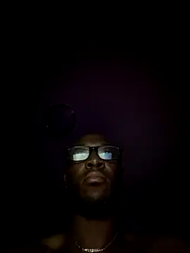 Snapshot of KingB8r chatting on October 9, 2025, 12:25 pm KingB8r online show from October 9, 2025, 12:25 pm