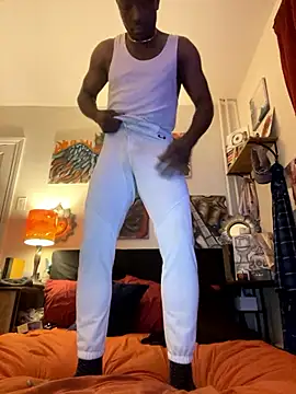 Snapshot of KingB8r chatting on October 25, 2025, 11:43 pm KingB8r online show from October 25, 2025, 11:43 pm