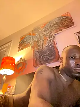 Snapshot of KingB8r chatting on October 31, 2025, 10:55 pm KingB8r online show from October 31, 2025, 10:55 pm