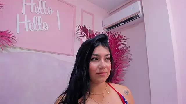 Snapshot of Natasharuso chatting on February 19, 2025, 2:44 pm Natasharuso online show from February 19, 2025, 2:44 pm
