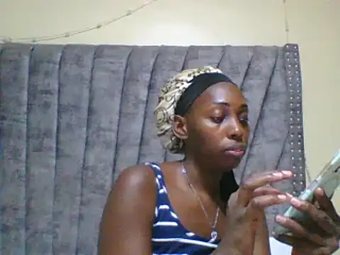 Snapshot of Dizzydose chatting on May 22, 2026, 5:07 pm Dizzydose online show from May 22, 2026, 5:07 pm