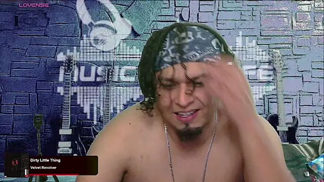 chino roz online show from February 1, 2025, 3:18 pm