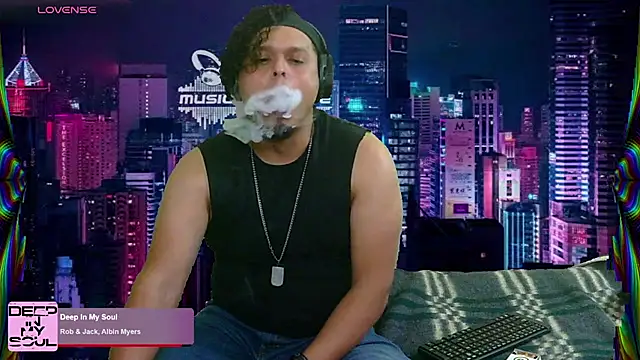 chino roz online show from February 22, 2025, 8:42 pm